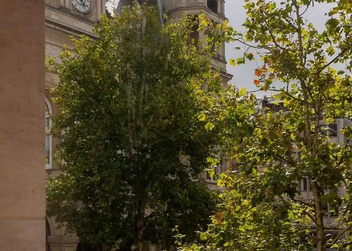 Core - Bullseye Apartment